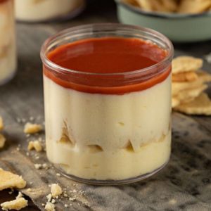 Mousse de queijo com calda de goiabada sem açúcar